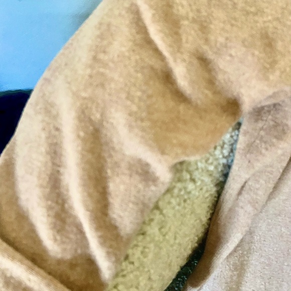 Nice soft sweater!  Worn once! - Picture 3 of 6